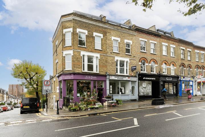 			1 Bedroom, 1 bath, 1 reception Apartment			 Mill Lane , West Hampstead